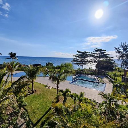 Ocean Point Beach Front Apartment Pointe-aux-Piments Extérieur photo